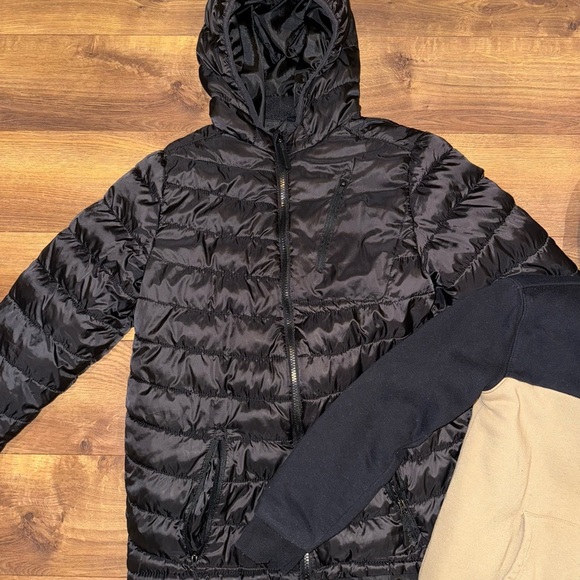 M/L boys Champion Kids Black and Tan Hoodies and jacket - Picture 5 of 7